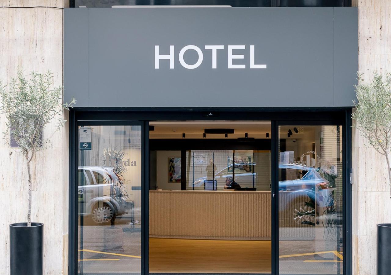 Hotel Burlada Eksteriør billede