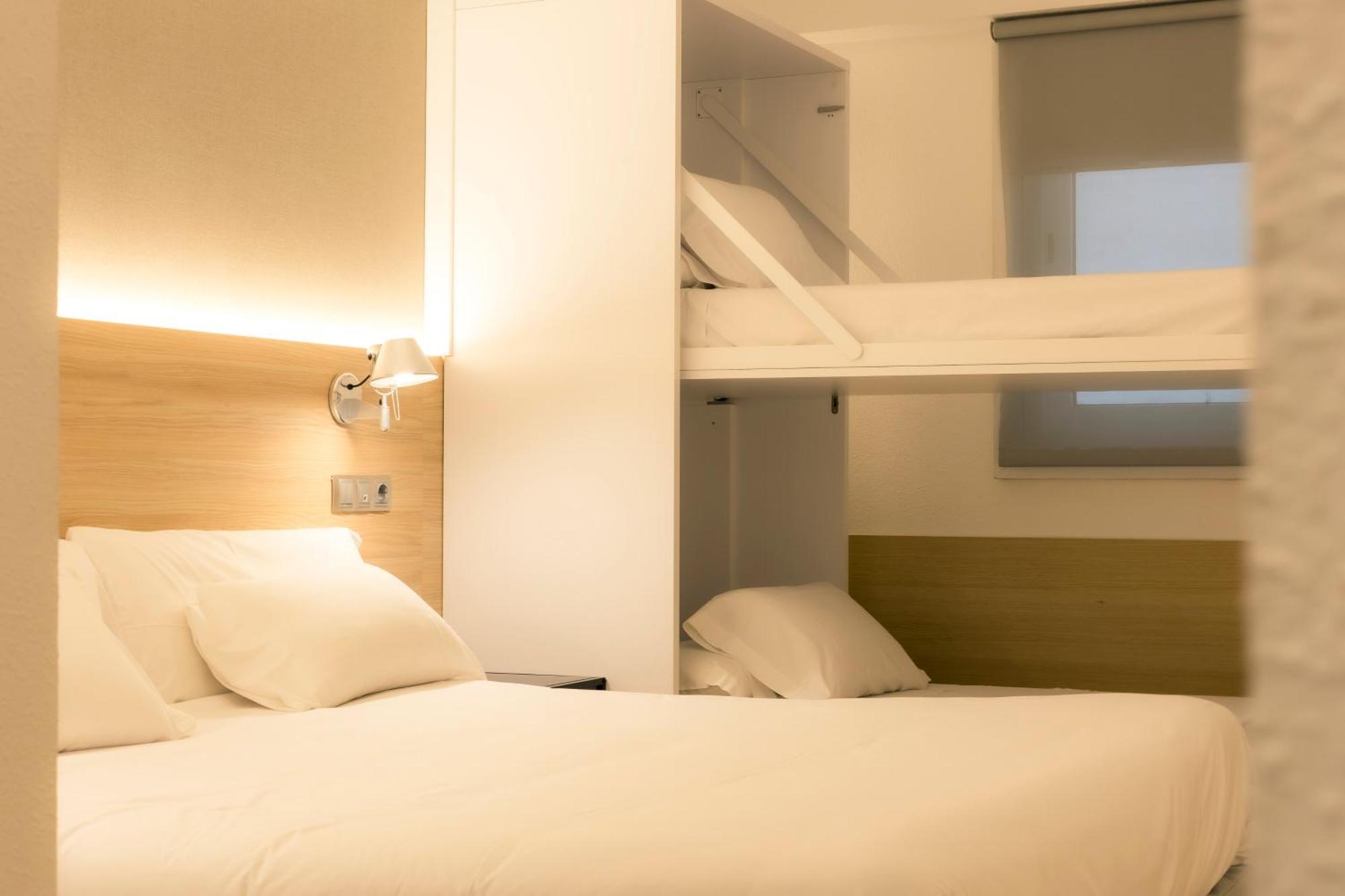 Hotel Burlada Eksteriør billede