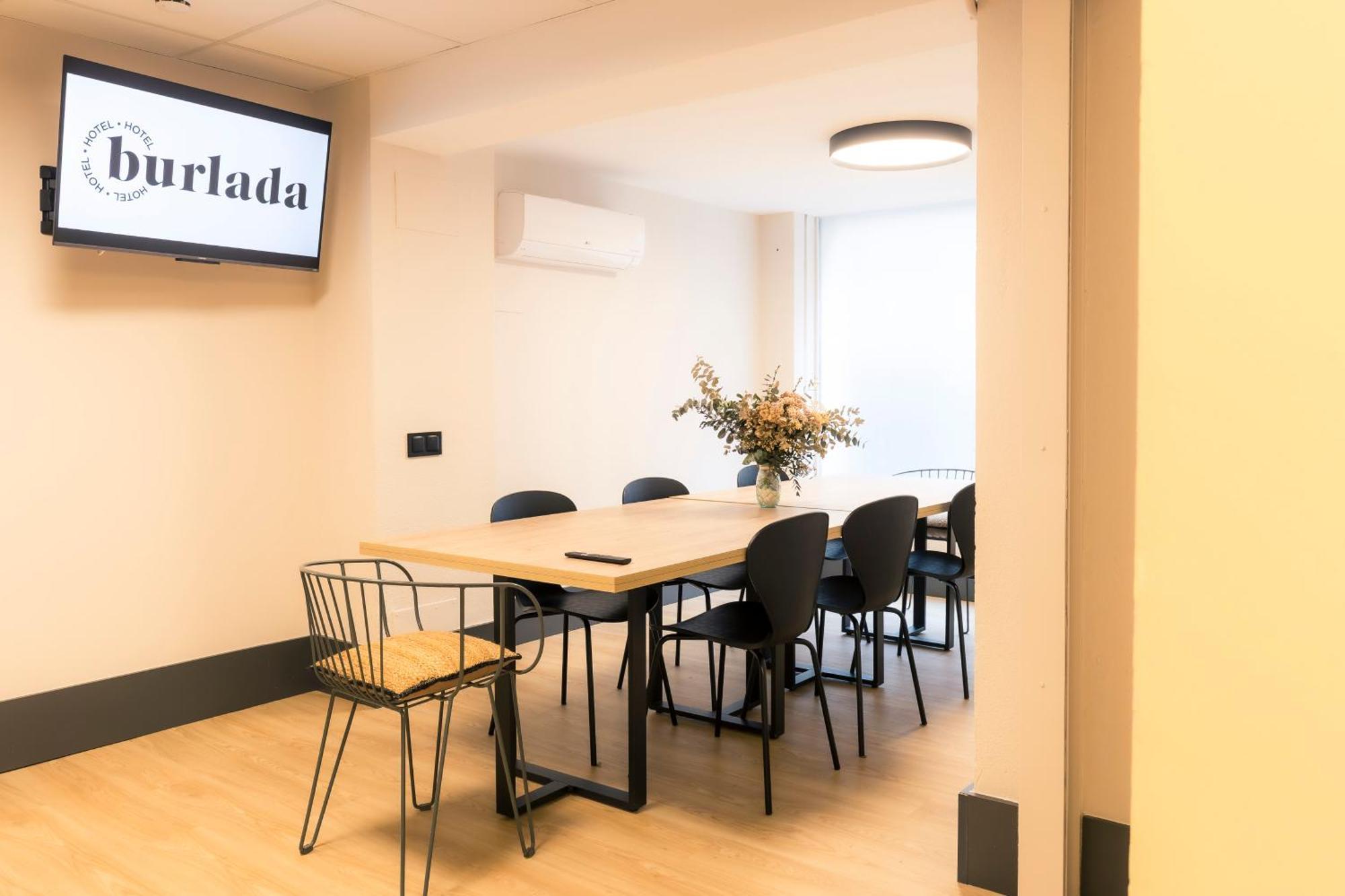 Hotel Burlada Eksteriør billede