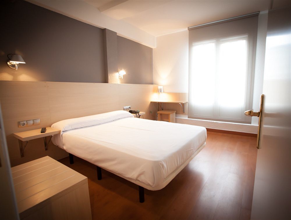 Hotel Burlada Eksteriør billede